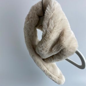 Kids Soft Faux Fur Scarf-Beige